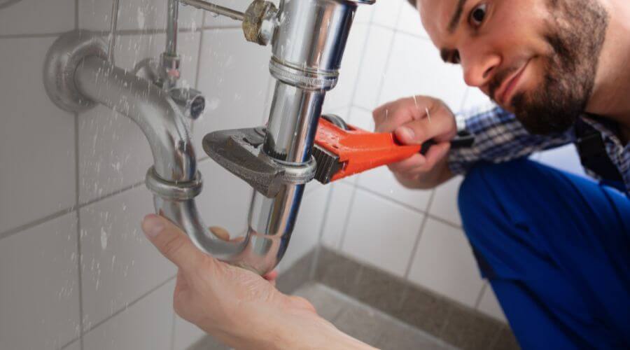 Professional same day plumber services in Davis City, IA